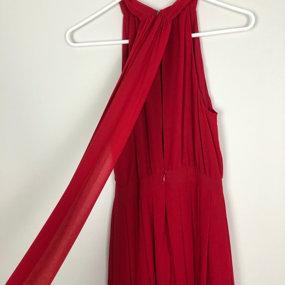 Eva Mendes Gown with Open Back - Picture 4 of 9